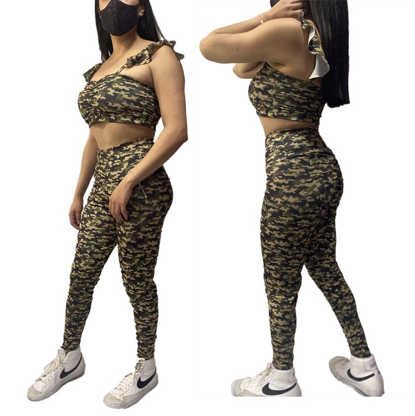 Conjunto camuflaje verde levanta gluteos